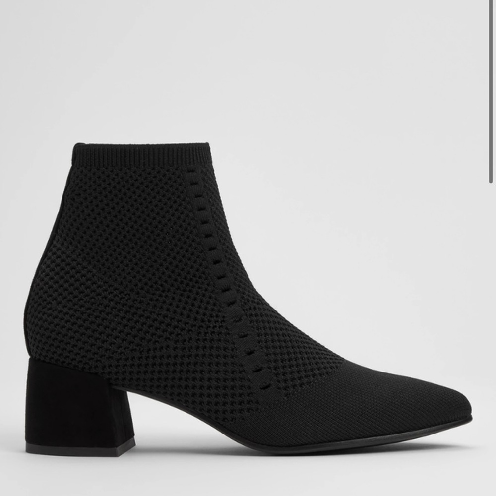 Eileen Fisher Stretch Knit Bootie 7.5 - Picture 2 of 7